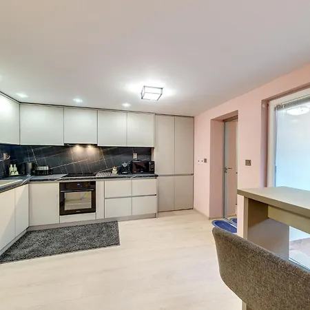 Apartment за гости райково